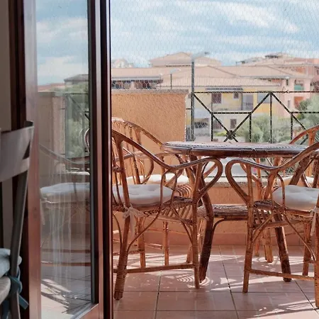 Marina Di Holiday Apartment Olbia